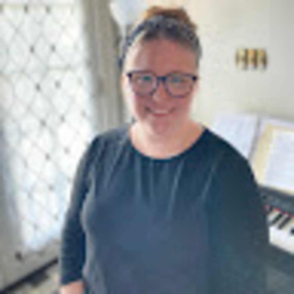 Meet your Posher, Adriana